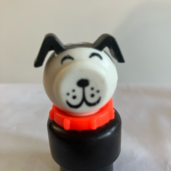 Vintage Fisher-Price mini bus with Family. - Picture 7 of 16